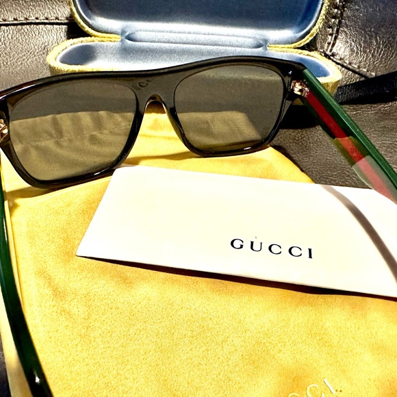 Gucci Polarized Sunglasses - Picture 2 of 7